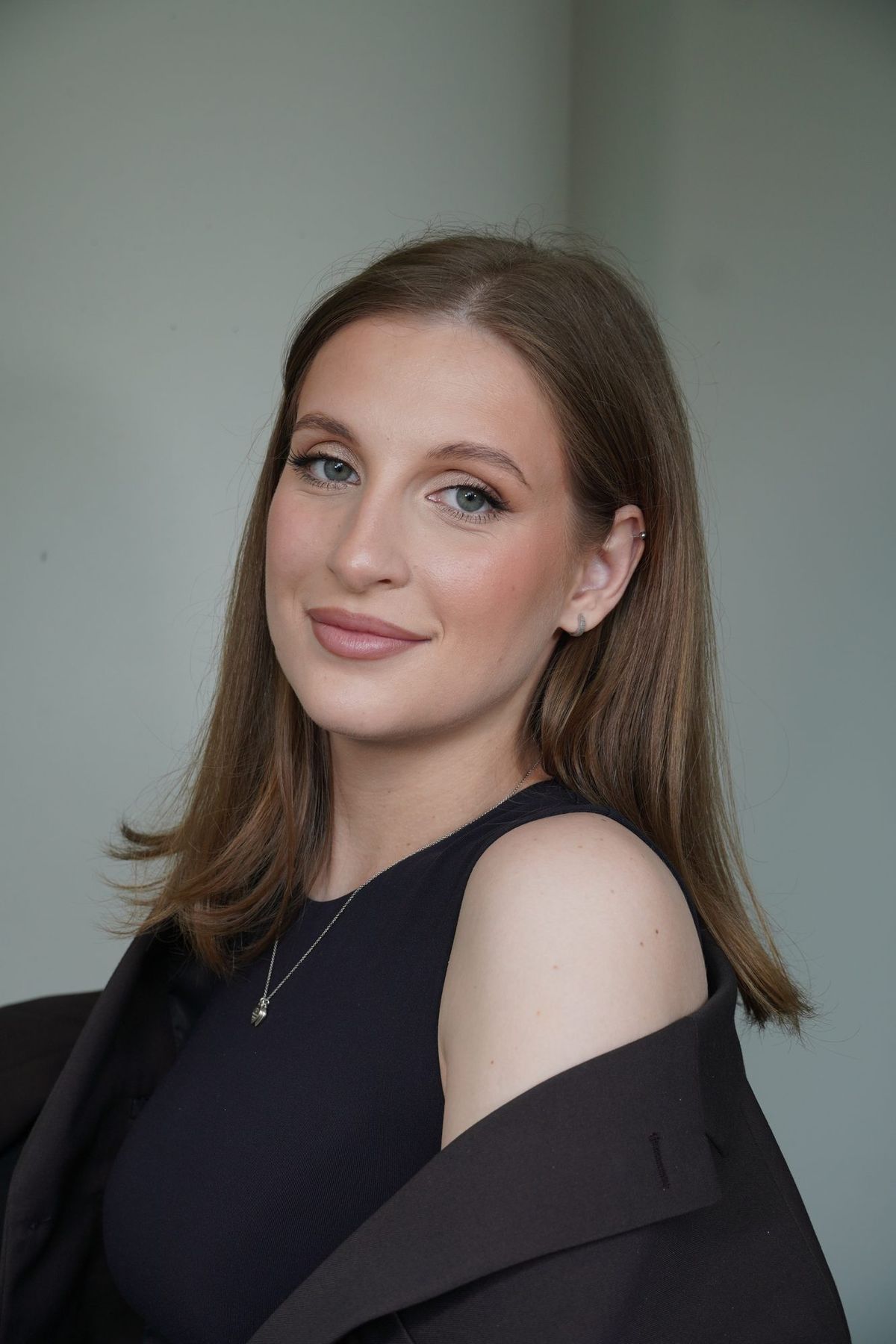 Signature brow sculpt — shape and tint result