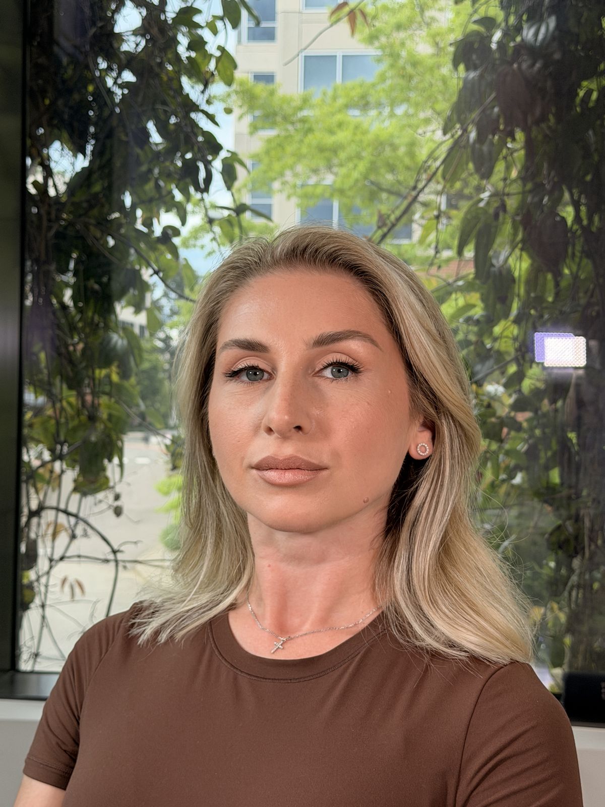 Soft glam and event makeup — polished daytime to evening look
